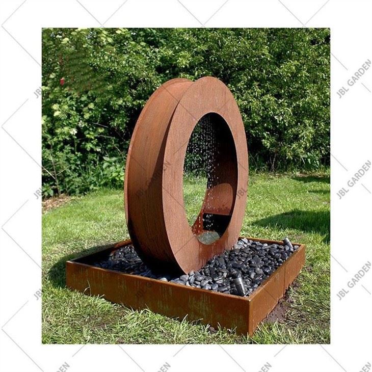 Modern Circle Rusty Metal Fountain