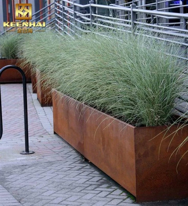 Large Square Flowerpot