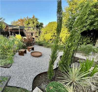 เก้าอี้เหล็กคอร์เทน